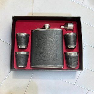 Набір подарунковий Moongrass NF4-38 6в1 Jack Daniel's 532 ml 18OZ /лейка/стопки 4 шт 07412 фото
