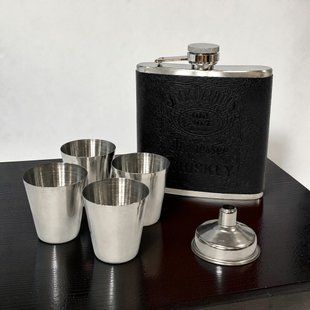 Подарунковий набір фляга Jack Daniel&rsquo;s QK-1-2 Black 7oz/210 мл з чарками 11856 фото