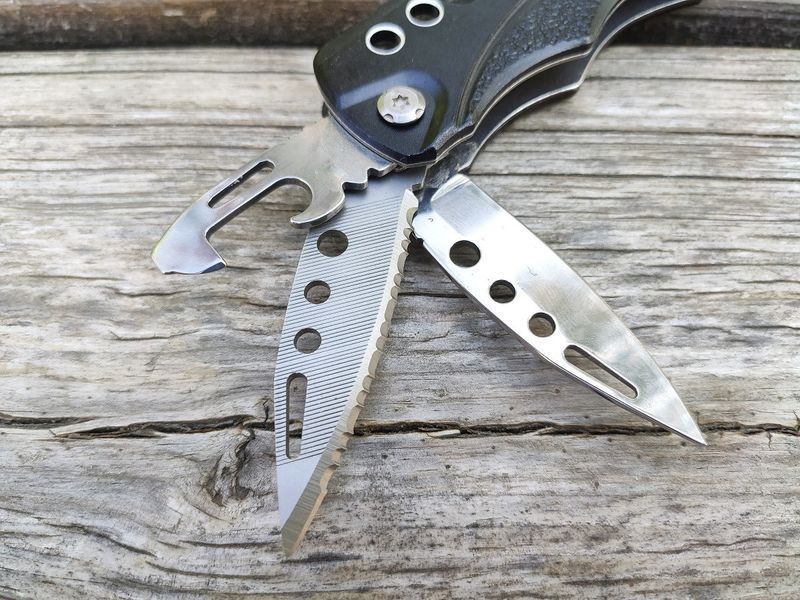 Мультитул Розвідний ключ Traveler MT093 Black Wrench 5 в 1 з набором біт мультифункціональний інструмент у чохлі 06741 фото
