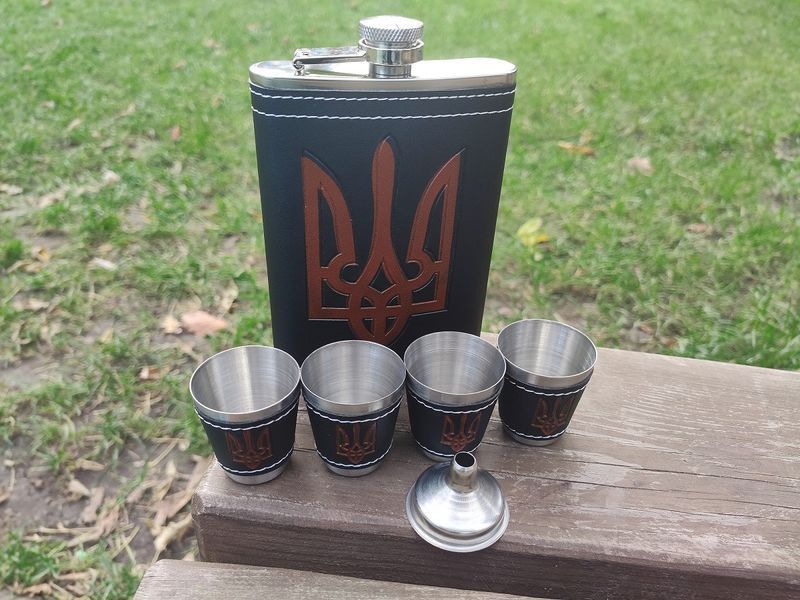 Набор подарочный Moongrass 6в1 UKRAINE Black фляга 266ml 9OZ /лейка/стопки 4шт R_WKL015 фото