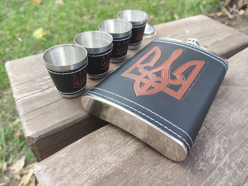 Набор подарочный Moongrass 6в1 UKRAINE Black фляга 266ml 9OZ /лейка/стопки 4шт R_WKL015 фото
