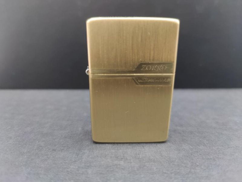 Зажигалка бензиновая ZORRO ULTIMATE JUSTICE Gold LI_P_351Gold фото