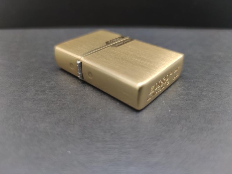 Зажигалка бензиновая ZORRO ULTIMATE JUSTICE Gold LI_P_351Gold фото