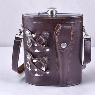 Набір похідний Brown Skin  GT-5 Brown фляга 1400ml 2 складних склянки 70ml ложка виделка ніж у шкіряному чохлі 07156 фото