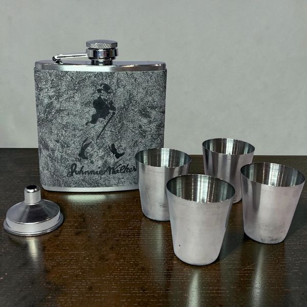 Подарунковий набір фляга Johnnie Walker QK-3-3 Grey 7oz/210 мл з чарками 11827 фото