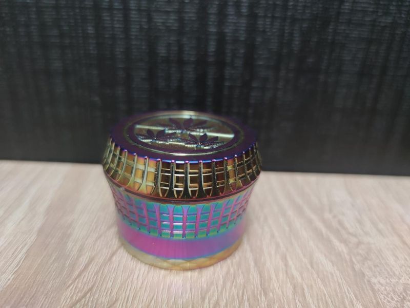 Гриндер для измельчения табака Grinder Three Hemp Leaf Colorfull Ice Sm_G204Colorfull фото