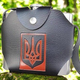 Фляга Hip Flask Ukraine F1-79 в чохлі 32 Oz / 946 ml з нержавіючої сталі 06088 фото
