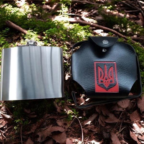 Фляга Hip Flask Ukraine F1-79 в чохлі 32 Oz / 946 ml з нержавіючої сталі 06088 фото